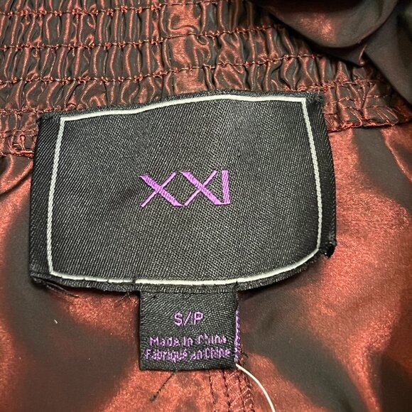 Burgundy red and black two tone jacket - Picture 9 of 9